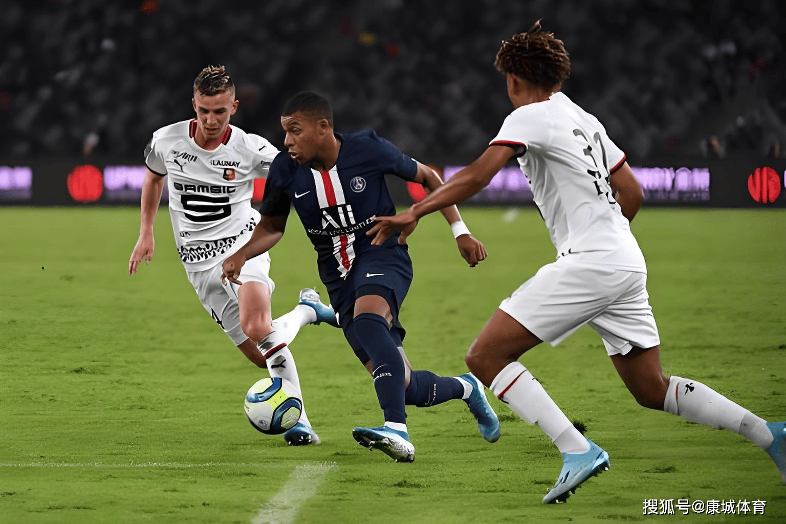 kaiyun中国网页版入口关于法国杯转会期再迎强敌;瓦伦西亚强势反弹;主帅态度——球迷炸锅;数据趋势出现新变化的信息