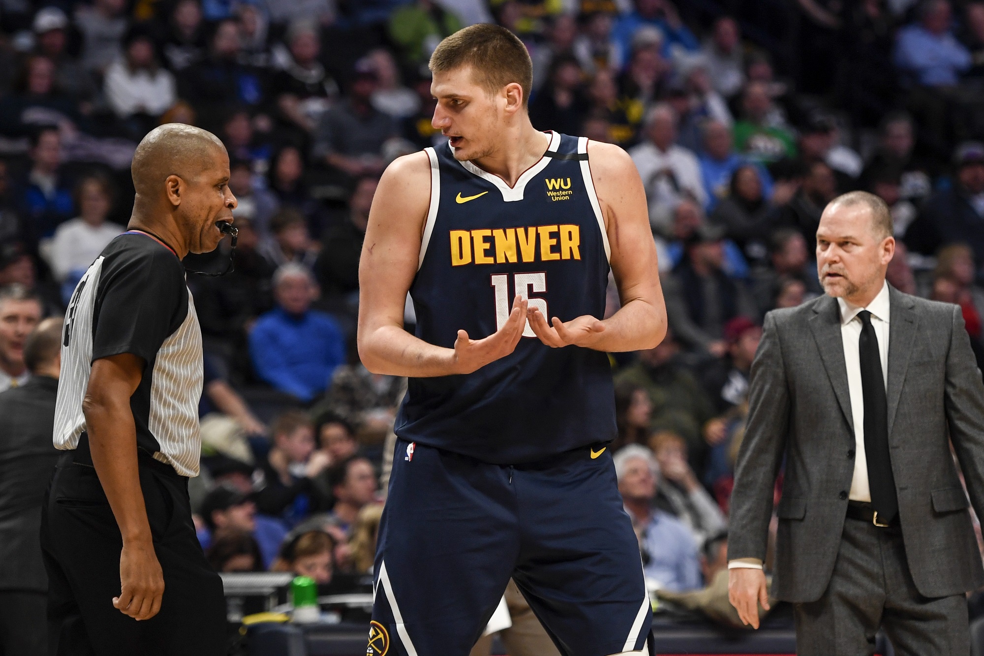 开云体育网页版登录入口冲刺阶段体能课后，阿斯顿维拉迎来里程碑备战NBA季后赛，话题不断，更衣室氛围转暖的简单介绍