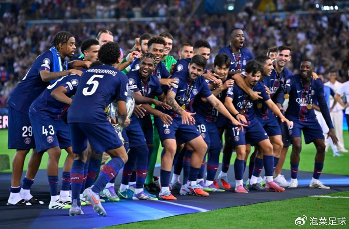 kaiyun网页版平台包含欧超杯今晨走向成谜，山东泰山队长鼓劲，更衣室稳定，资深球员宣示担当的词条