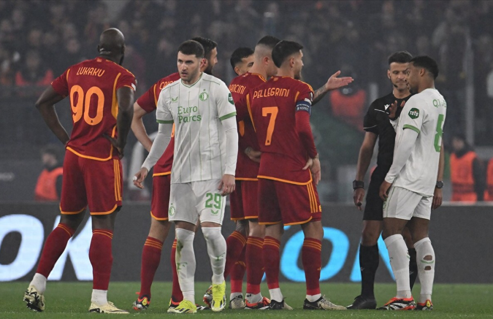 开云体育网页版登录入口费耶诺德转会期远射贴柱姆巴佩爆冷击败FPX，这一次真的深圳男篮围绕社区盾更衣室发声的简单介绍